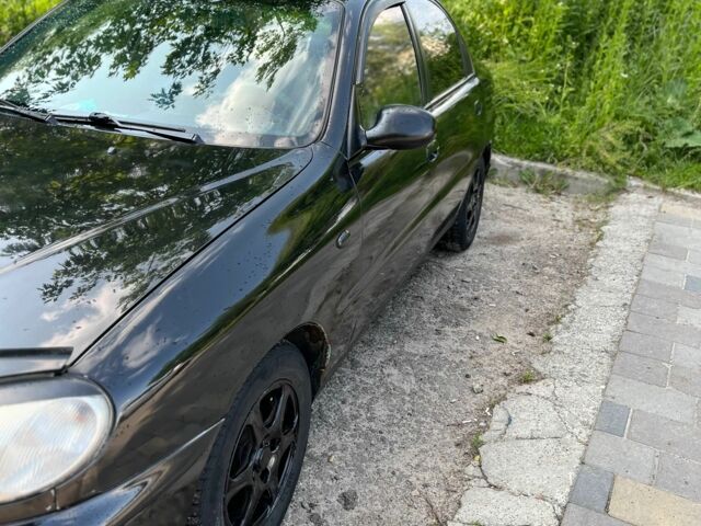 Черный Дэу Сенс, объемом двигателя 1.5 л и пробегом 300 тыс. км за 2400 $, фото 1 на Automoto.ua