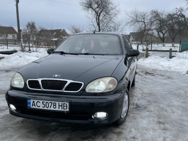 Черный Дэу Сенс, объемом двигателя 1.5 л и пробегом 490 тыс. км за 2200 $, фото 1 на Automoto.ua