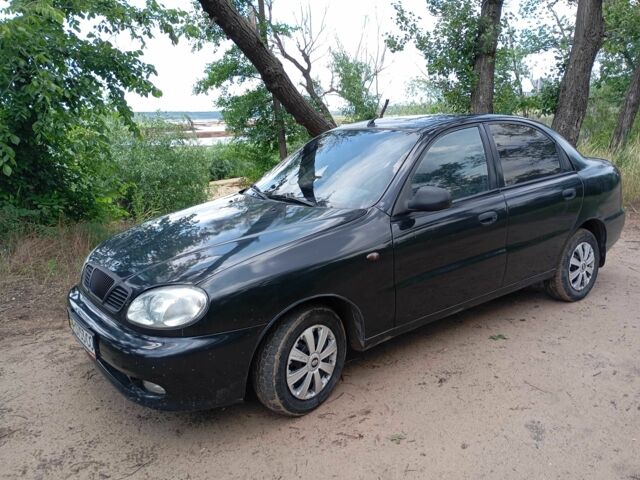 Черный Дэу Сенс, объемом двигателя 1.5 л и пробегом 180 тыс. км за 55000 $, фото 1 на Automoto.ua
