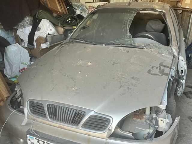 Коричневый Дэу Сенс, объемом двигателя 0 л и пробегом 300 тыс. км за 500 $, фото 1 на Automoto.ua