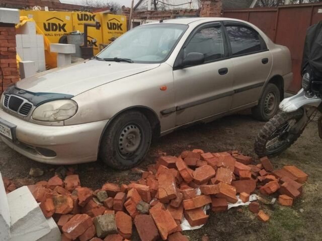 Коричневый Дэу Сенс, объемом двигателя 0 л и пробегом 350 тыс. км за 850 $, фото 1 на Automoto.ua