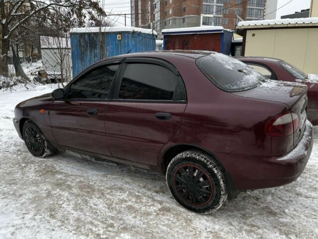 Красный Дэу Сенс, объемом двигателя 1.5 л и пробегом 240 тыс. км за 2500 $, фото 1 на Automoto.ua