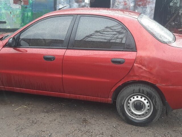 Красный Дэу Сенс, объемом двигателя 1.4 л и пробегом 180 тыс. км за 1500 $, фото 1 на Automoto.ua