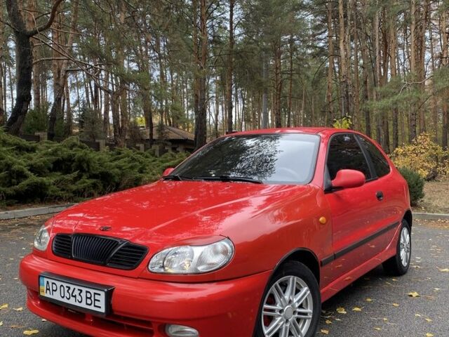 Деу Сенс 2003 у Синельниковом на Automoto.ua Червоний Деу Сенс, об'ємом двигуна 1.6 л та пробігом 235 тис. км за 2550 $, фото 1 на Automoto.ua