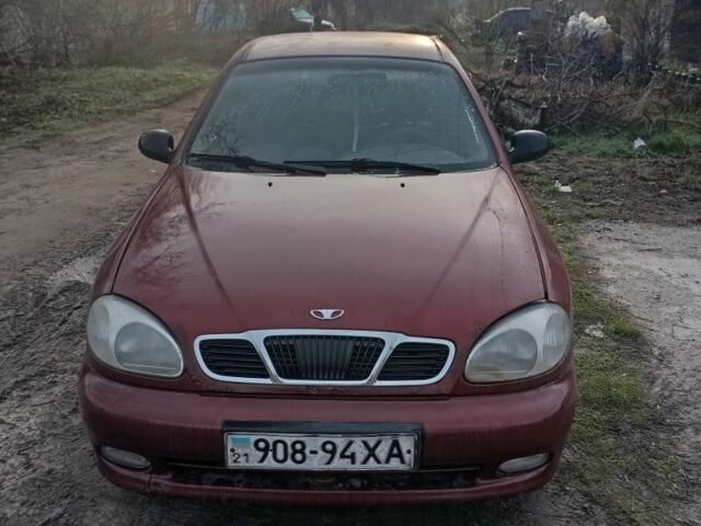 Красный Дэу Сенс, объемом двигателя 1 л и пробегом 300 тыс. км за 1000 $, фото 1 на Automoto.ua