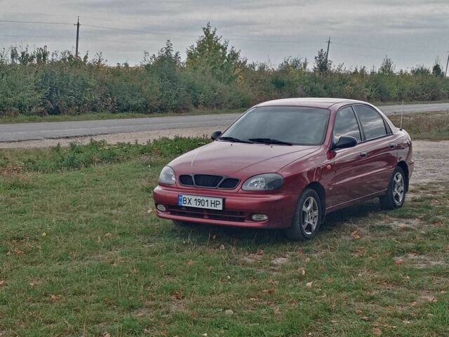 Красный Дэу Сенс, объемом двигателя 1.6 л и пробегом 260 тыс. км за 2300 $, фото 1 на Automoto.ua