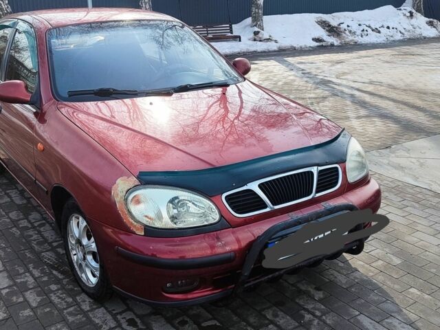 Красный Дэу Сенс, объемом двигателя 0 л и пробегом 300 тыс. км за 1900 $, фото 1 на Automoto.ua