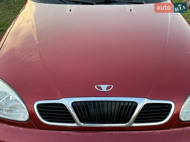 Червоний Деу Сенс, об'ємом двигуна 1.3 л та пробігом 149 тис. км за 2000 $, фото 1 на Automoto.ua