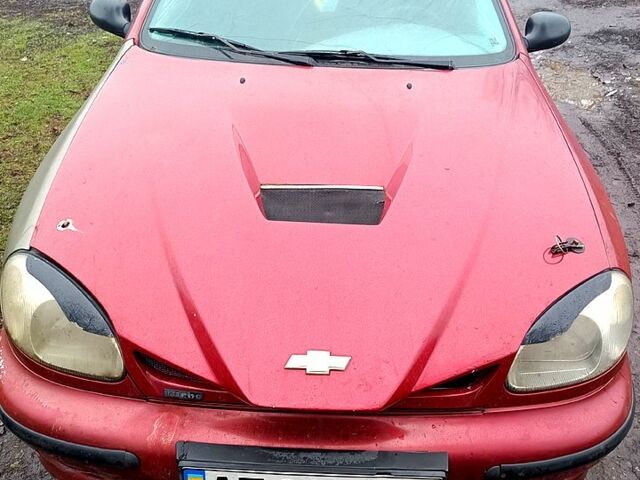 Красный Дэу Сенс, объемом двигателя 1.3 л и пробегом 0 тыс. км за 700 $, фото 1 на Automoto.ua