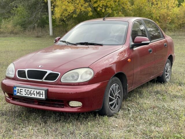 Красный Дэу Сенс, объемом двигателя 1.5 л и пробегом 250 тыс. км за 2400 $, фото 1 на Automoto.ua