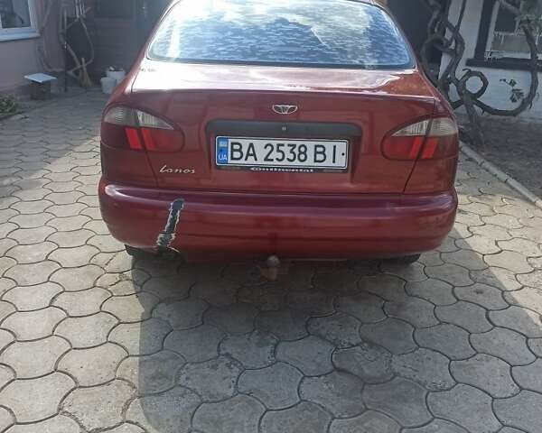 Красный Дэу Сенс, объемом двигателя 1.5 л и пробегом 206 тыс. км за 1650 $, фото 1 на Automoto.ua