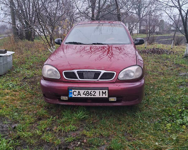 Красный Дэу Сенс, объемом двигателя 1.3 л и пробегом 295 тыс. км за 1550 $, фото 1 на Automoto.ua