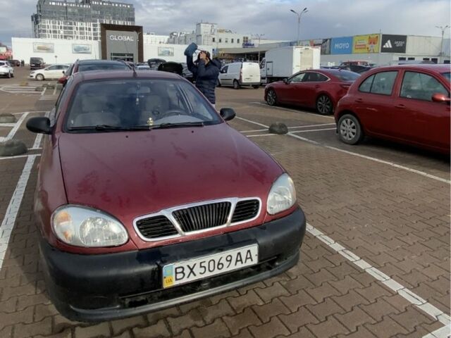 Червоний Деу Сенс, об'ємом двигуна 1.3 л та пробігом 300 тис. км за 800 $, фото 1 на Automoto.ua