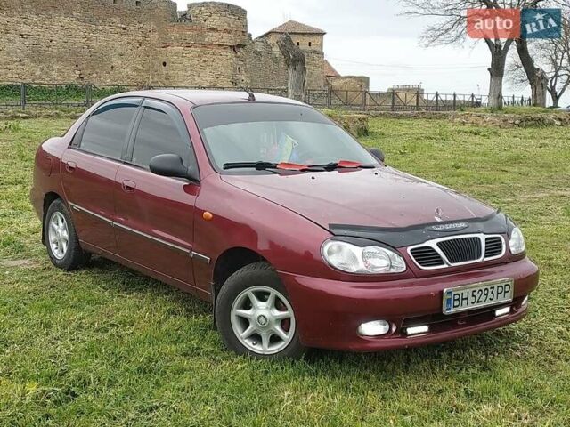 Красный Дэу Сенс, объемом двигателя 1.3 л и пробегом 185 тыс. км за 2650 $, фото 1 на Automoto.ua