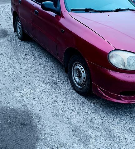 Красный Дэу Сенс, объемом двигателя 1.3 л и пробегом 280 тыс. км за 1420 $, фото 1 на Automoto.ua