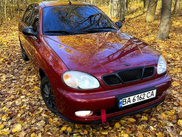 Червоний Деу Сенс, об'ємом двигуна 1.3 л та пробігом 137 тис. км за 2500 $, фото 1 на Automoto.ua