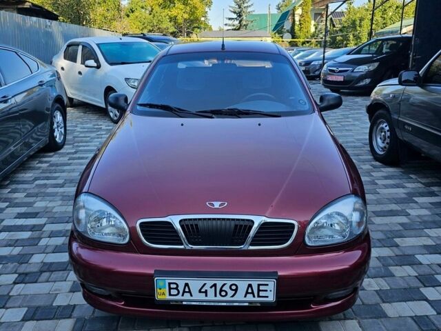 Красный Дэу Сенс, объемом двигателя 1.3 л и пробегом 112 тыс. км за 2900 $, фото 1 на Automoto.ua