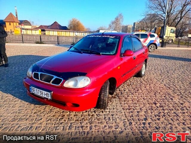 Красный Дэу Сенс, объемом двигателя 1.3 л и пробегом 300 тыс. км за 1500 $, фото 1 на Automoto.ua