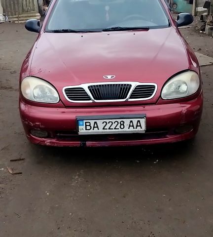 Красный Дэу Сенс, объемом двигателя 1.3 л и пробегом 100 тыс. км за 1200 $, фото 1 на Automoto.ua