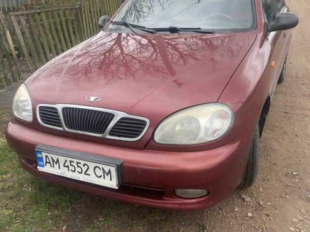 Красный Дэу Сенс, объемом двигателя 1.3 л и пробегом 192 тыс. км за 2200 $, фото 1 на Automoto.ua