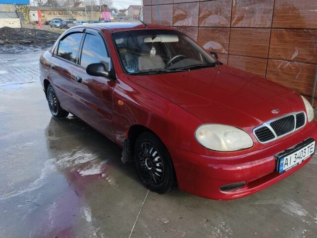 Красный Дэу Сенс, объемом двигателя 1.5 л и пробегом 228 тыс. км за 2200 $, фото 1 на Automoto.ua