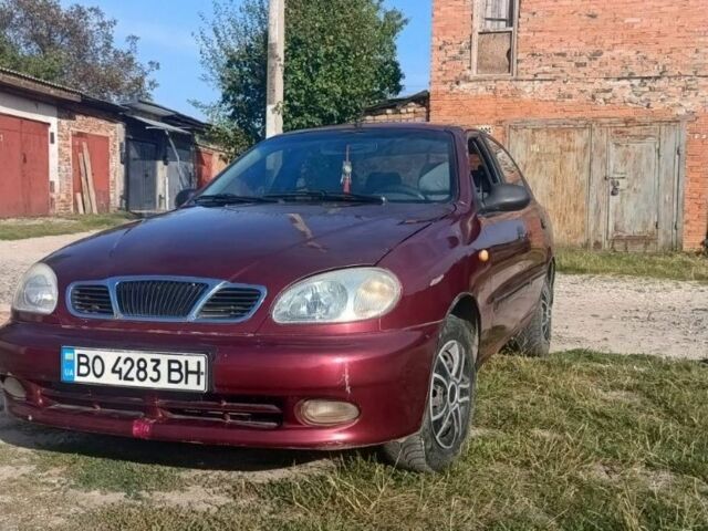 Красный Дэу Сенс, объемом двигателя 1.3 л и пробегом 200 тыс. км за 1450 $, фото 1 на Automoto.ua
