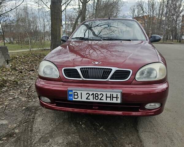 Красный Дэу Сенс, объемом двигателя 1.3 л и пробегом 140 тыс. км за 2250 $, фото 1 на Automoto.ua