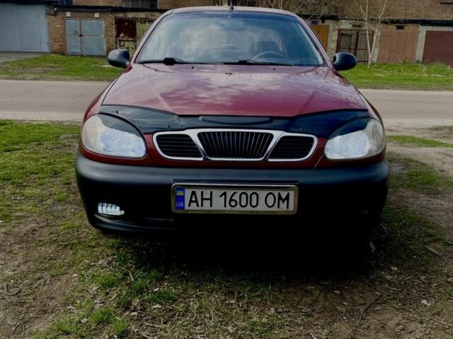 Червоний Деу Сенс, об'ємом двигуна 1.3 л та пробігом 166 тис. км за 2000 $, фото 1 на Automoto.ua