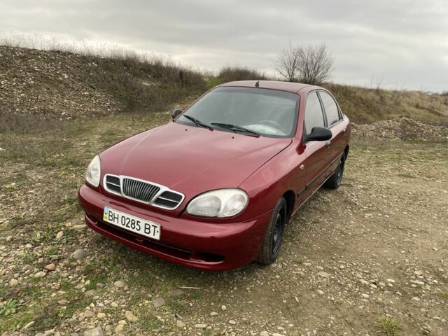 Красный Дэу Сенс, объемом двигателя 1.5 л и пробегом 220 тыс. км за 1350 $, фото 1 на Automoto.ua