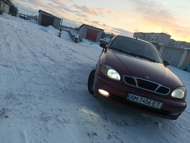 Червоний Деу Сенс, об'ємом двигуна 1.3 л та пробігом 270 тис. км за 2000 $, фото 1 на Automoto.ua