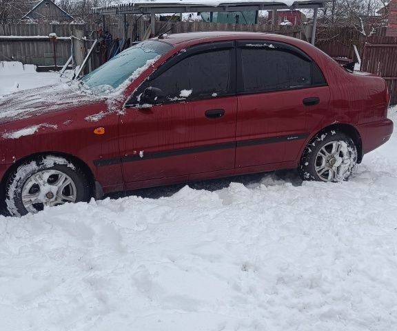 Червоний Деу Сенс, об'ємом двигуна 1.3 л та пробігом 183 тис. км за 1600 $, фото 1 на Automoto.ua
