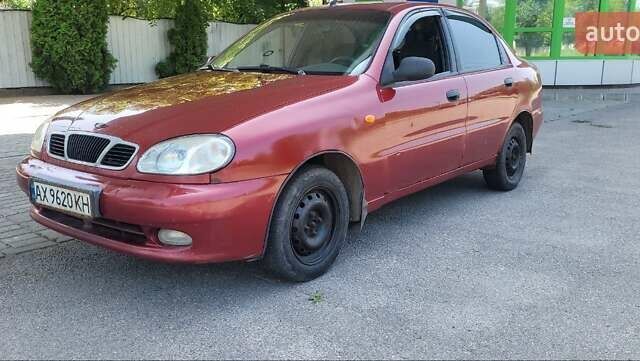 Червоний Деу Сенс, об'ємом двигуна 1.3 л та пробігом 300 тис. км за 1648 $, фото 1 на Automoto.ua