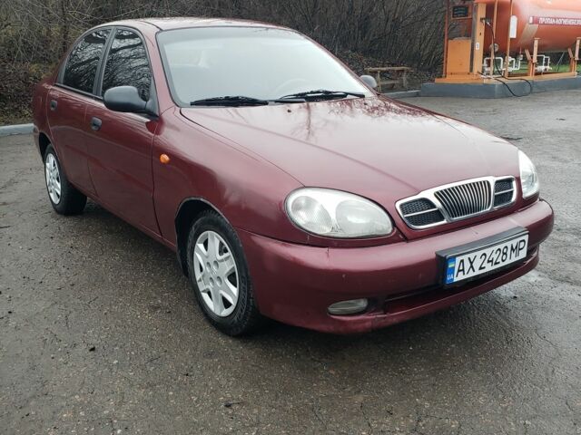 Красный Дэу Сенс, объемом двигателя 1.5 л и пробегом 237 тыс. км за 1950 $, фото 1 на Automoto.ua