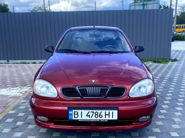 Красный Дэу Сенс, объемом двигателя 1.3 л и пробегом 0 тыс. км за 2000 $, фото 1 на Automoto.ua