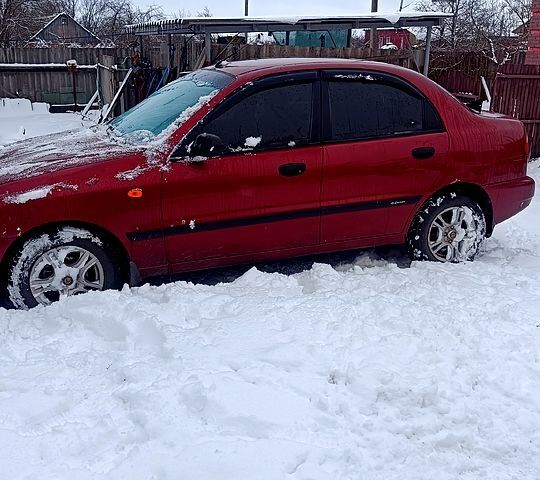 Червоний Деу Сенс, об'ємом двигуна 1.3 л та пробігом 200 тис. км за 1500 $, фото 1 на Automoto.ua
