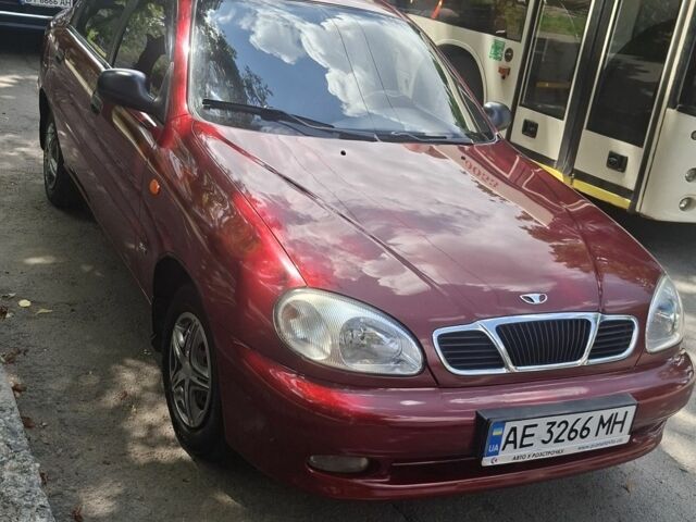 Красный Дэу Сенс, объемом двигателя 1.5 л и пробегом 245 тыс. км за 3000 $, фото 1 на Automoto.ua