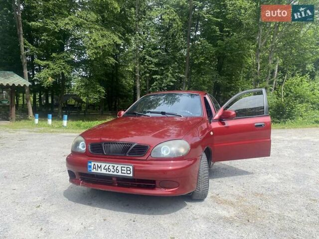 Красный Дэу Сенс, объемом двигателя 1.3 л и пробегом 253 тыс. км за 1650 $, фото 1 на Automoto.ua