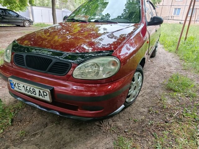 Червоний Деу Сенс, об'ємом двигуна 1.5 л та пробігом 180 тис. км за 2016 $, фото 1 на Automoto.ua