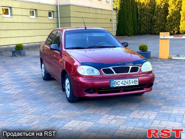 Красный Дэу Сенс, объемом двигателя 1.3 л и пробегом 120 тыс. км за 1050 $, фото 1 на Automoto.ua