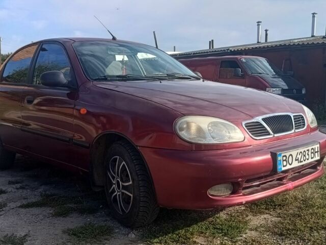 Красный Дэу Сенс, объемом двигателя 1.3 л и пробегом 240 тыс. км за 1800 $, фото 1 на Automoto.ua