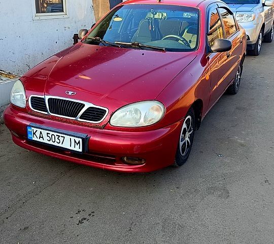 Красный Дэу Сенс, объемом двигателя 1.3 л и пробегом 400 тыс. км за 1450 $, фото 1 на Automoto.ua