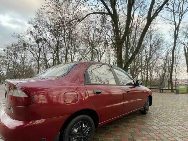 Красный Дэу Сенс, объемом двигателя 1.3 л и пробегом 200 тыс. км за 2100 $, фото 1 на Automoto.ua