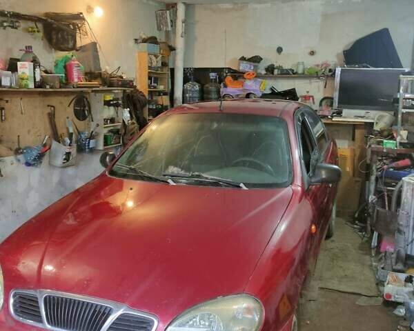 Червоний Деу Сенс, об'ємом двигуна 1.3 л та пробігом 500 тис. км за 900 $, фото 1 на Automoto.ua