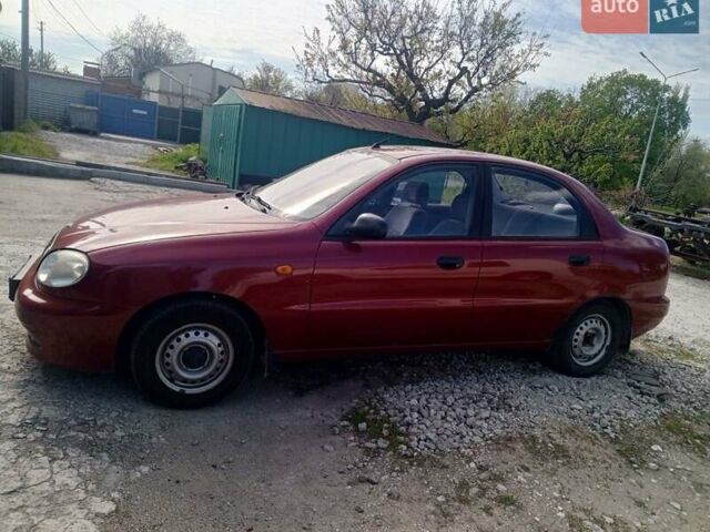 Красный Дэу Сенс, объемом двигателя 1.3 л и пробегом 100 тыс. км за 2100 $, фото 1 на Automoto.ua