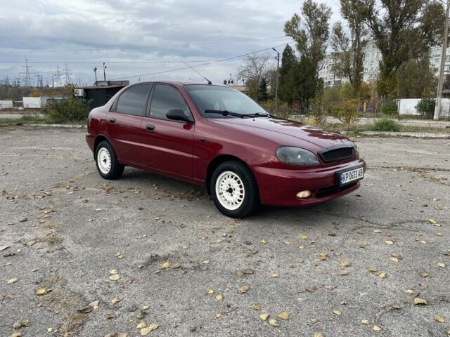 Красный Дэу Сенс, объемом двигателя 1.5 л и пробегом 205 тыс. км за 2750 $, фото 1 на Automoto.ua