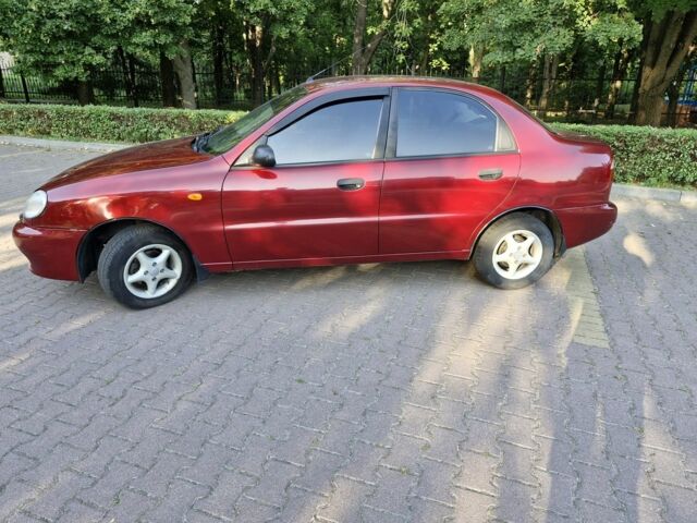 Червоний Деу Сенс, об'ємом двигуна 1.5 л та пробігом 217 тис. км за 2800 $, фото 1 на Automoto.ua
