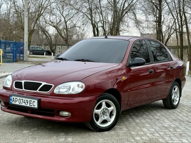 Красный Дэу Сенс, объемом двигателя 1.5 л и пробегом 175 тыс. км за 2500 $, фото 1 на Automoto.ua
