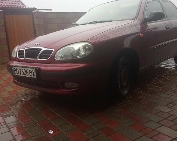 Красный Дэу Сенс, объемом двигателя 1.3 л и пробегом 115 тыс. км за 2000 $, фото 1 на Automoto.ua