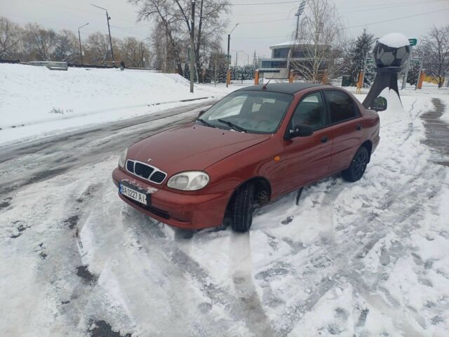 Червоний Деу Сенс, об'ємом двигуна 1.5 л та пробігом 250 тис. км за 1950 $, фото 1 на Automoto.ua