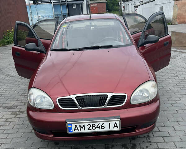 Красный Дэу Сенс, объемом двигателя 1.3 л и пробегом 268 тыс. км за 1700 $, фото 1 на Automoto.ua